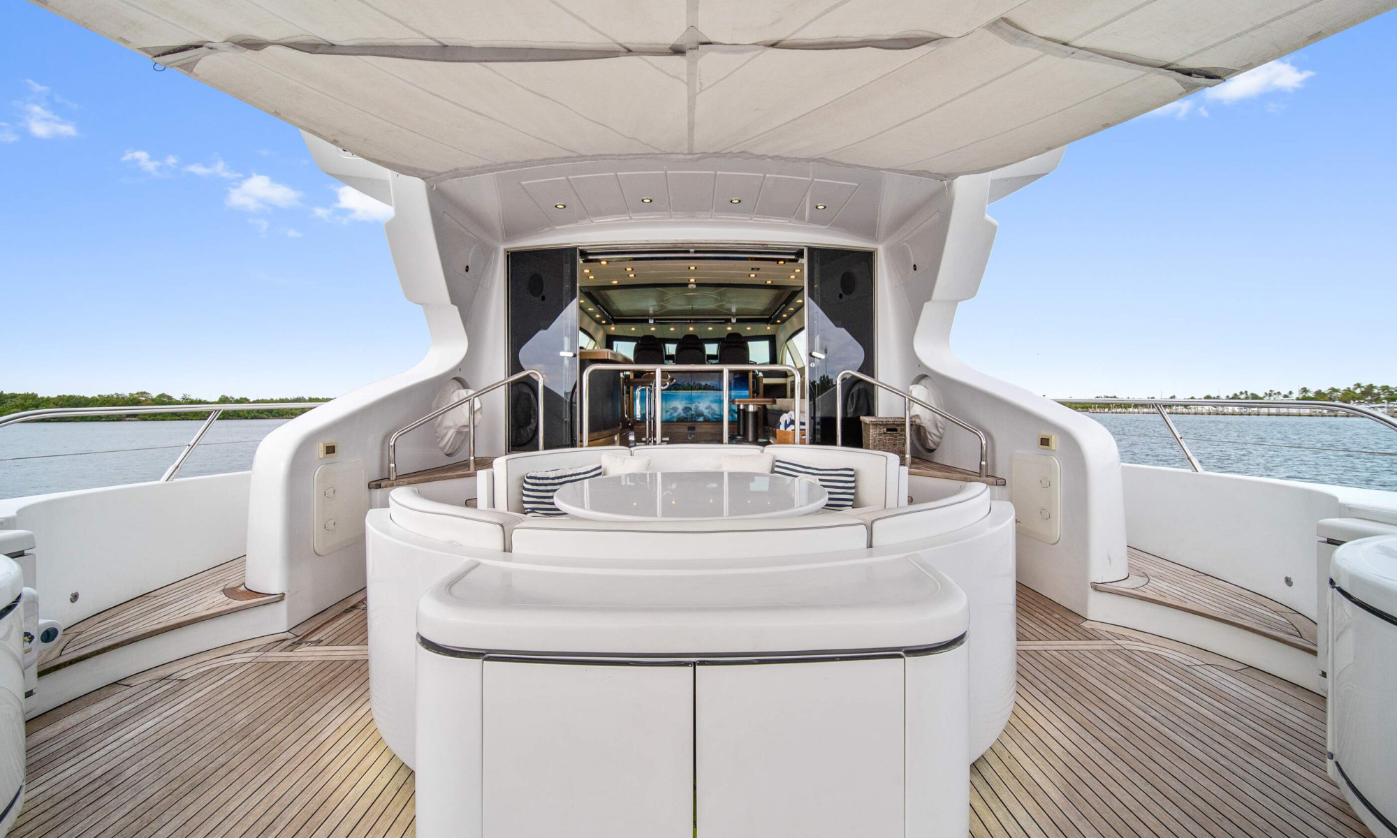 MANGUSTA 105
