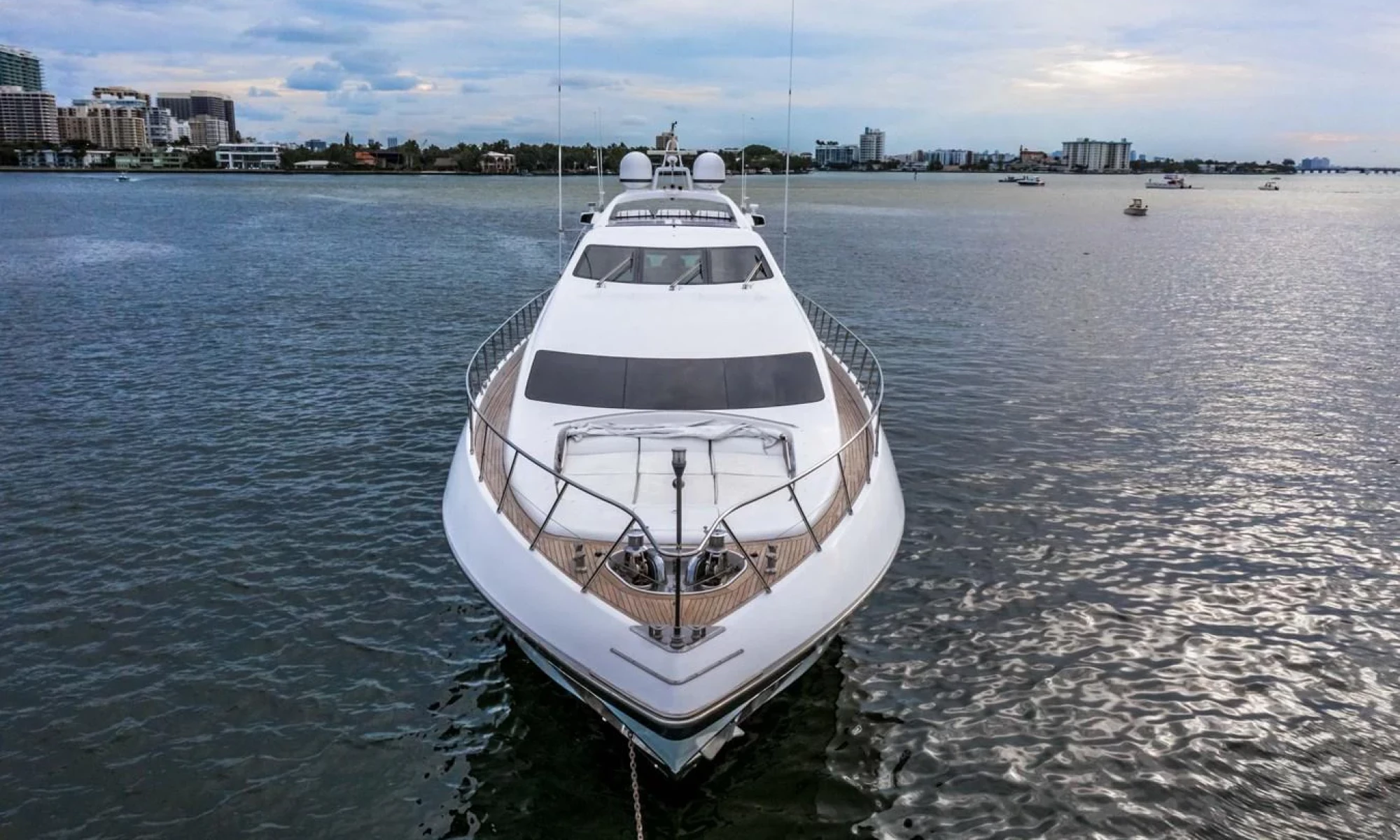 MANGUSTA 105