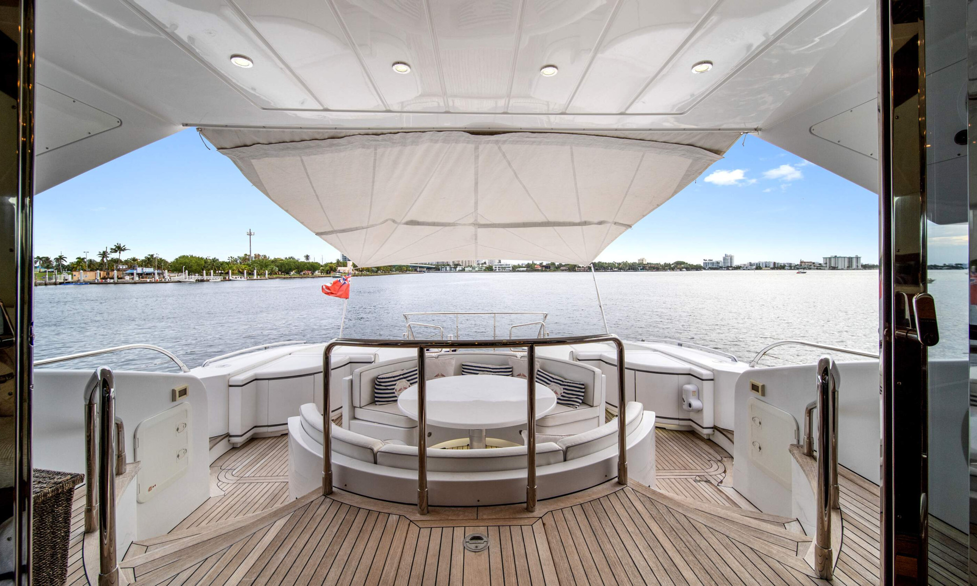 MANGUSTA 105