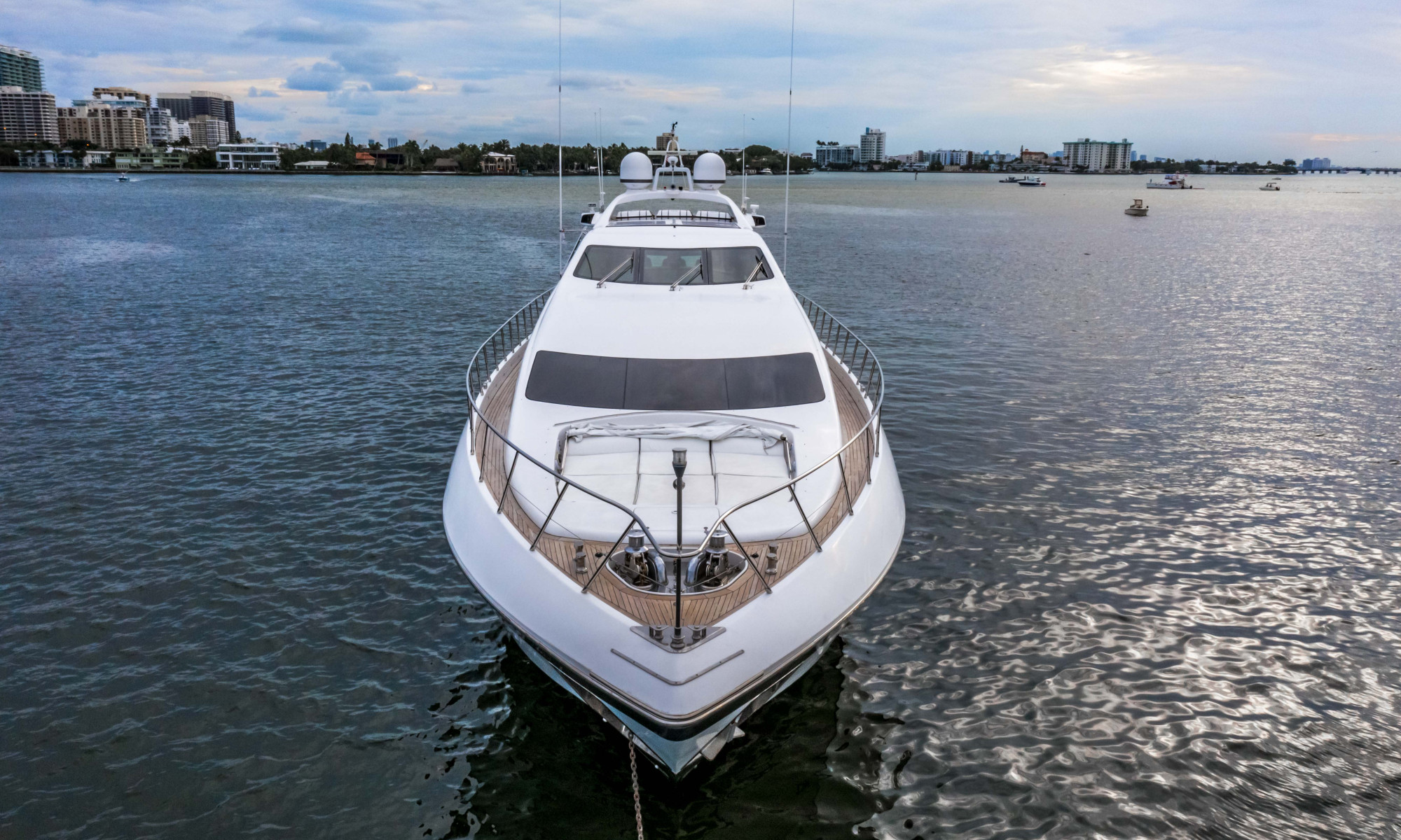 MANGUSTA 105